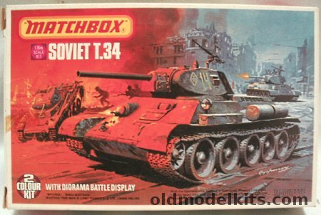 Matchbox 1/76 TWO Soviet T-34/76C (T34) Medium Tank with Diorama Display Base, PK82 plastic model kit